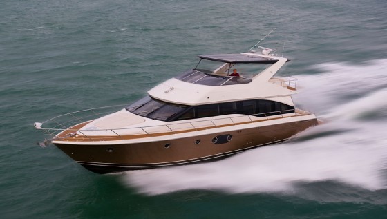motor yacht cruiser