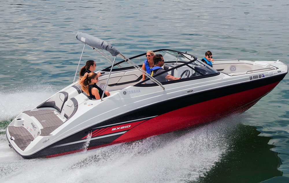 Five Starter Boats That Are Perfect For The Beginner Boater Boats Com