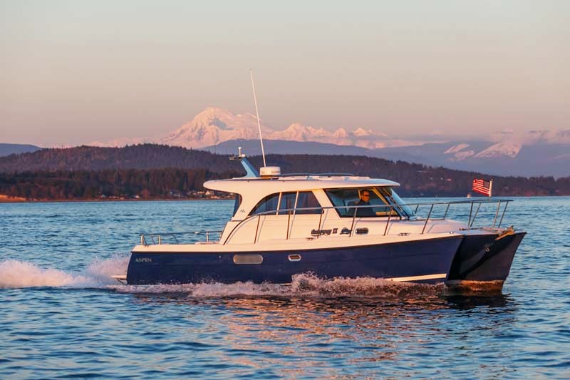 10 Top Express Cruisers: Favorites for Family Boating Fun 