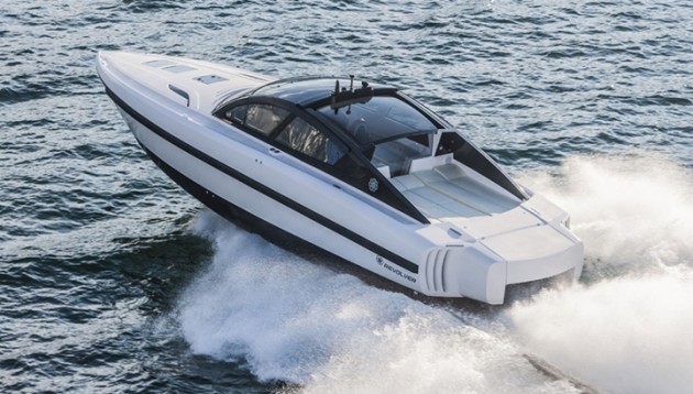With its twin 550-hp Cummins diesel engines and Arneson drives, the Revolver 44GT cruises at 50 mph and has a range of more than 400 miles.