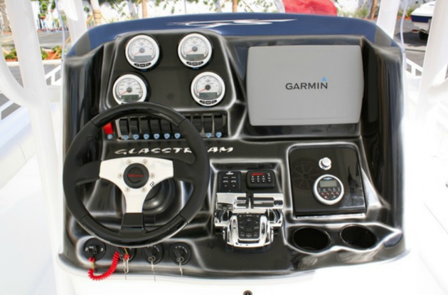 Steering and engine control placement on the Glasstream 360 SCX is top-notch, but the dash lacks the expansive real estate some other boats in this class have.