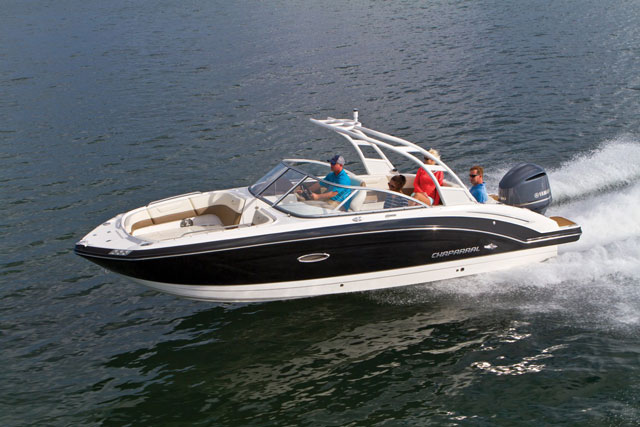  takes steady aim at the pontoon market, with a deckboat design