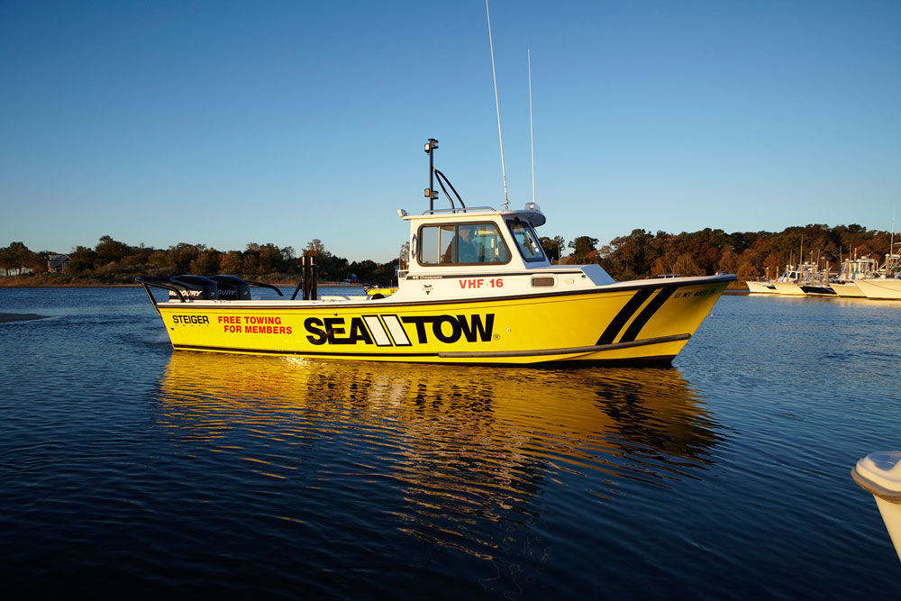 Top 10 Holiday Gifts for Powerboaters - boats.com