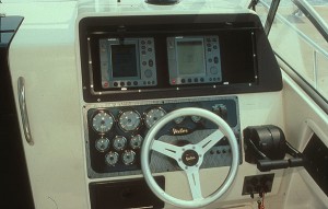 The helm of the 2800 WA.