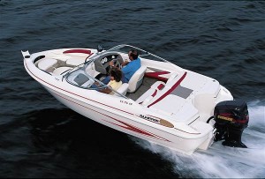Although more prevalent on fishing boats, some runabouts also are offered with outboard power. (Photo courtesy Glastron)