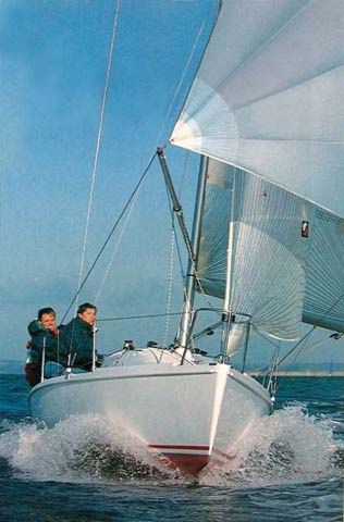 Hunter 707: Madforsailing Test thumbnail