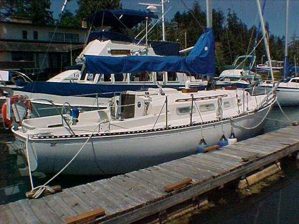Ontario 32: Handiwork From A Fine Boatbuilder thumbnail
