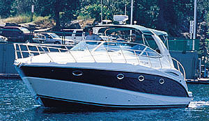 With 10 people on board and the Bimini top fully extended, the 3700 SY faced real-life conditions during the test.