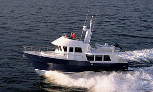 With twin 450 hp Caterpillar diesels and a powerful Wesmar bow thruster, the boat maneuvers easily in tight spaces, and it eats up open water with abandon.