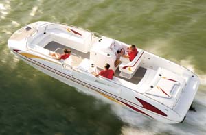 Hallett 285 Party Cruiser: Powerboat magazine Performance Report thumbnail