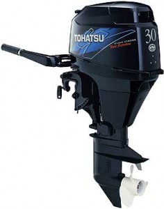 The Tohatsu MFS 30 puts EFI efficiency on a rope-start, portable four-stroke outboard.