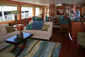 The Yacht Insider: Lazzara 116 Steals the Show thumbnail