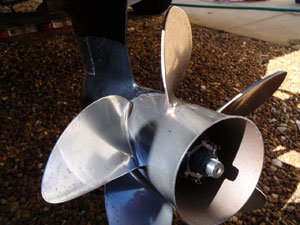 Runabout World: Choosing the Top Prop thumbnail
