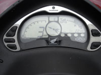 Honda GPScape system places a GPS nav screen in the center of the instrument display.