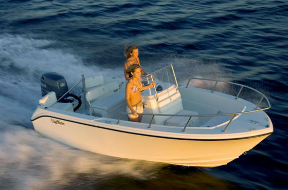 EdgeWater 170 Center Console: Unsinkable and Ready for Fun
