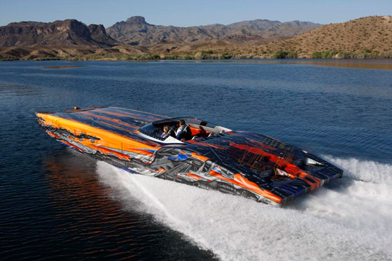 Life on the Powerboat Test Team