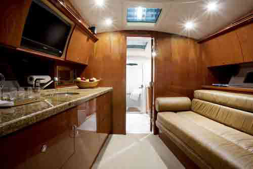 Mystic SL 700 interior