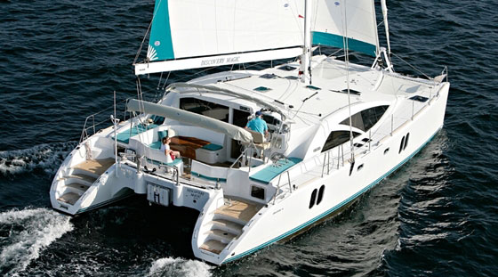 Discovery 50: A Bluewater Cat with a Fine Finish thumbnail
