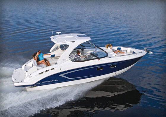 Chaparral 327 SSX: A Better Boating Hybrid