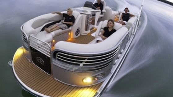 Avalon Ambassador 27: Pontoon Boat Goes Art Deco thumbnail