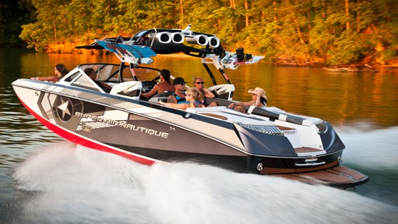 Super Air Nautique G25: Wakes for the Entire Family thumbnail