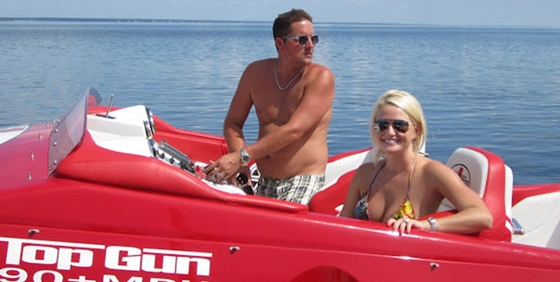 Inside the First Cigarette Racing Team Rendezvous thumbnail