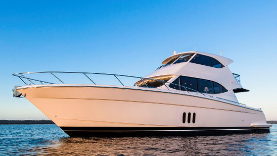 Maritimo M58 Motoryacht: Sky Box