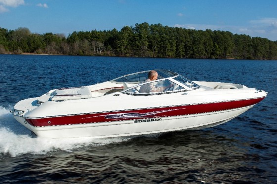 Stingray 198 LX: Classic Bowrider - boats.com