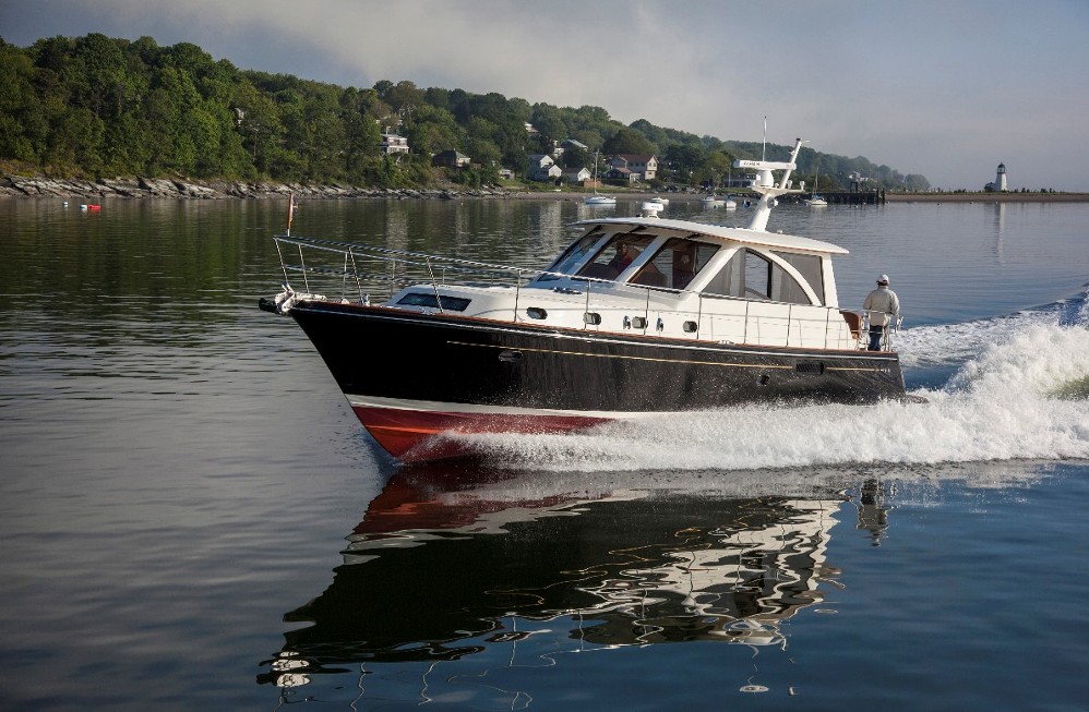 hunt 44 express cruiser