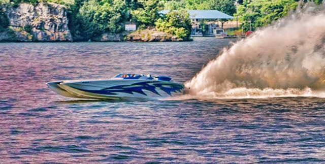 Three years in the making, Sterling’s 1700 engines powered a Skater cat to Lake of the Ozarks Shootout glory. Photo by Jay Nichols.