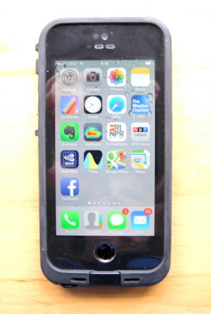 iphone 5S meets fre waterproof case