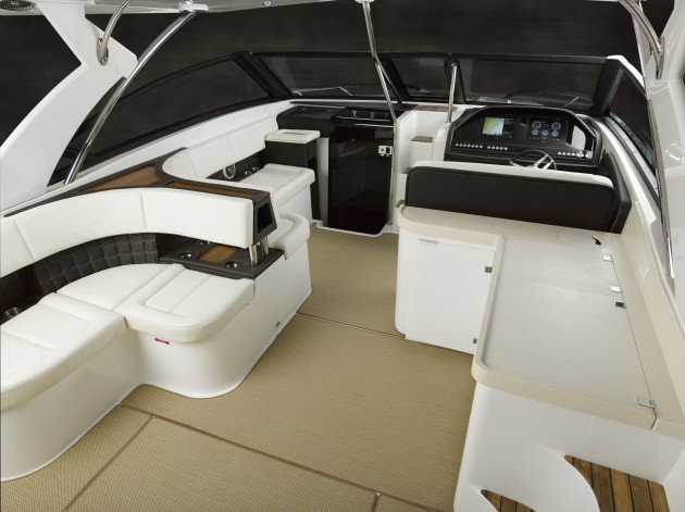 A photo of the Cobalt A40's bridge deck. 