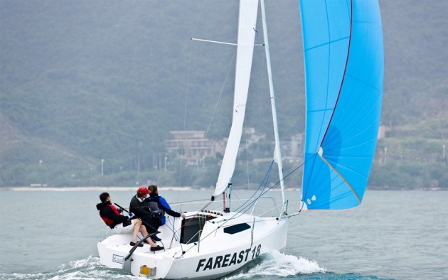A photo of the Farest 18 under sail.