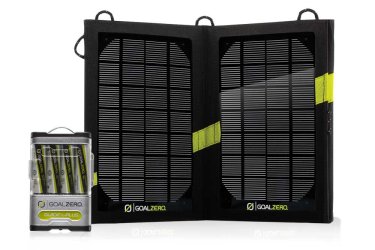 The Guide 10 Kit has a handy rechargeable battery pack with removable AA batteries than can be used for other devices such as flashlights or cameras.