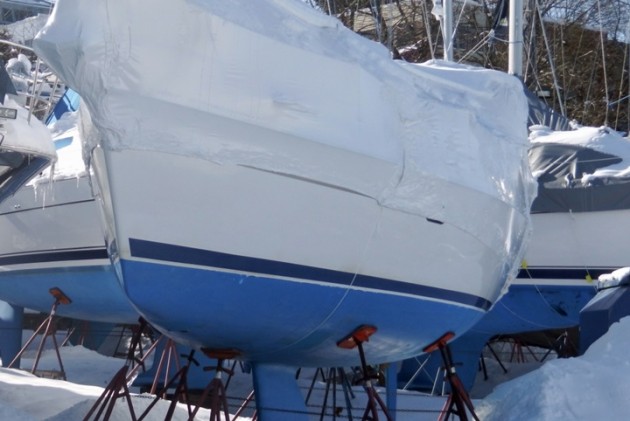 Is Snow Going to Knock My Boat off its Stands? - boats.com