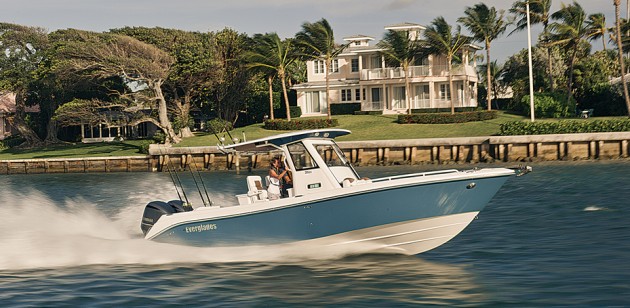 The Everglades 295cc, like its brothers and sister, has an aggressive look. Photo courtesy of Everglades