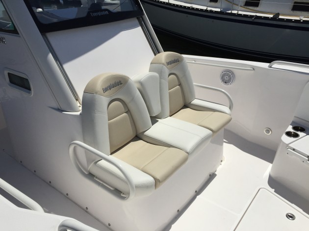 There's a ton of comfy seating for family and friends on the Everglades 295cc, including these twin seats ahead of the center console. Photo by Gary Reich