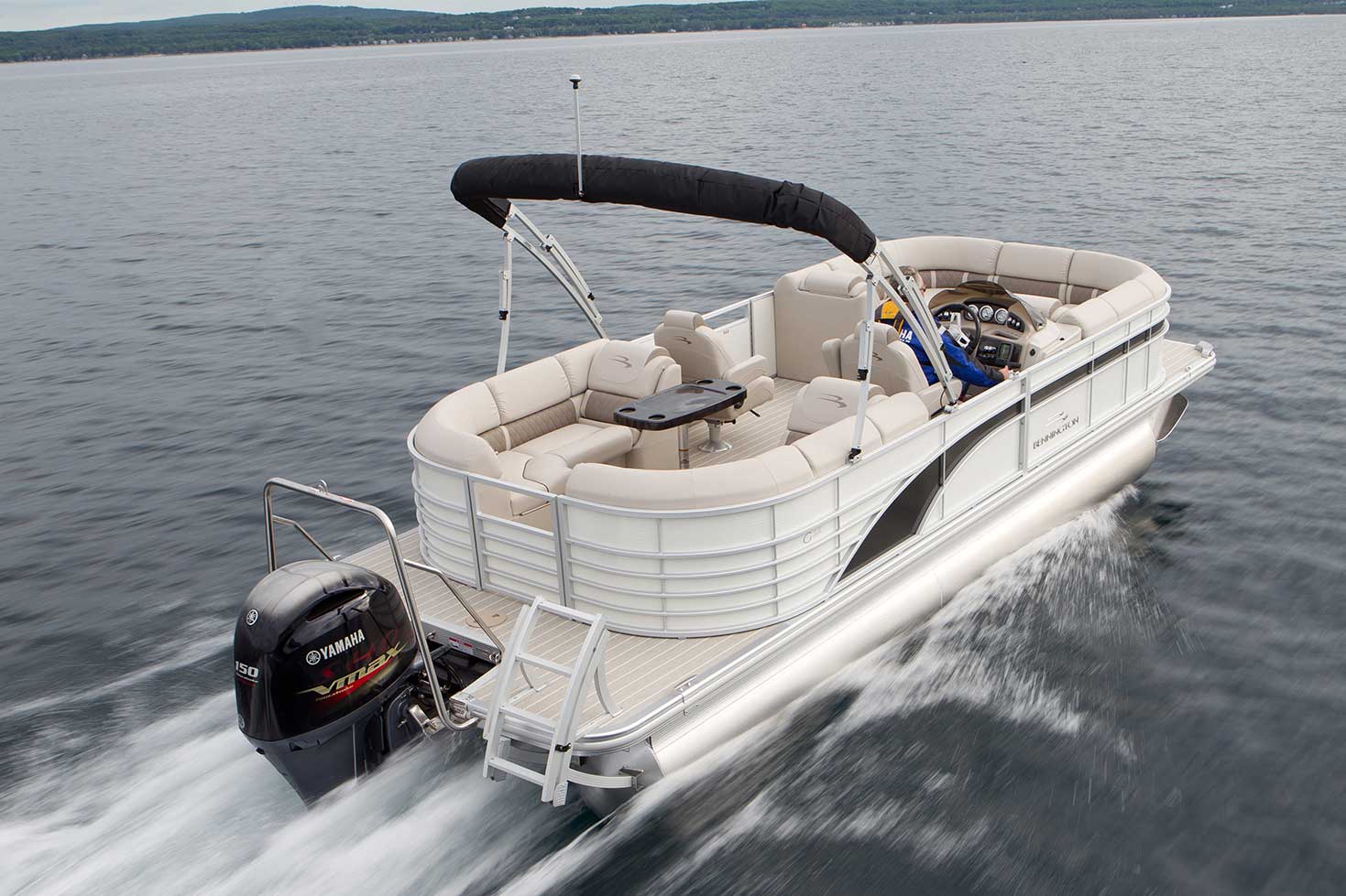 Zoom, zoon. The Bennington 2250 GSR has plenty of speed on tap with its Yamaha 150 VMAX SHO outboard. 