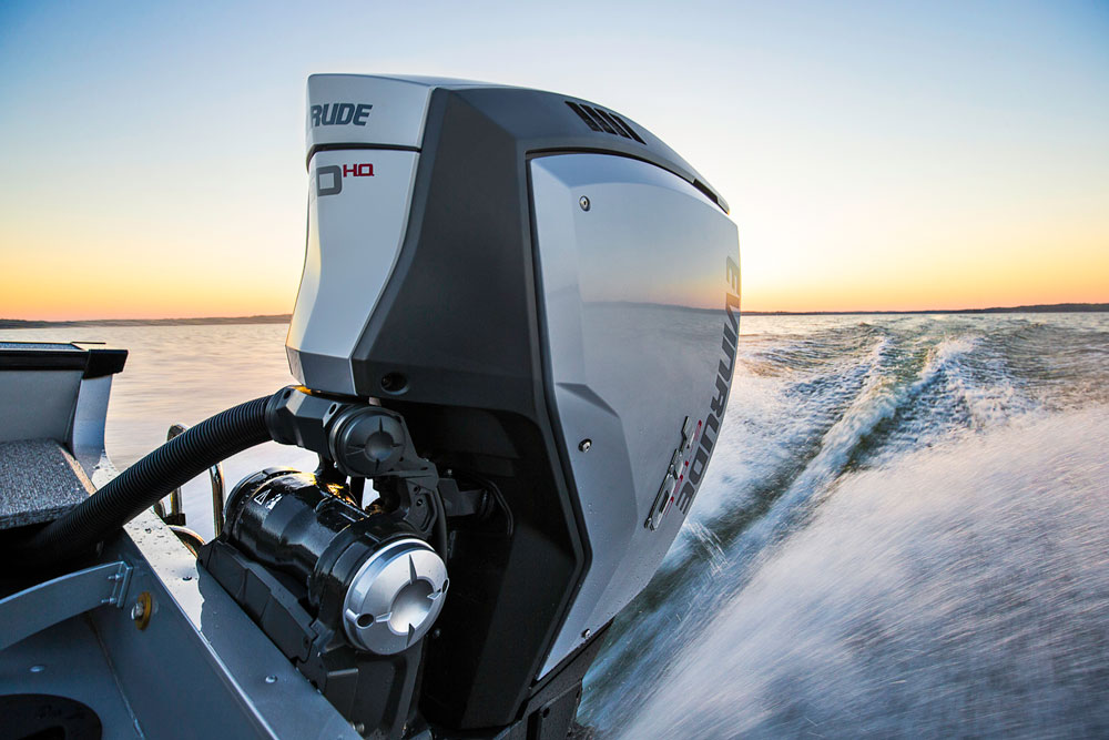 BRP Debuts New 2.7-Liter Evinrude E-TEC G2 Outboards thumbnail