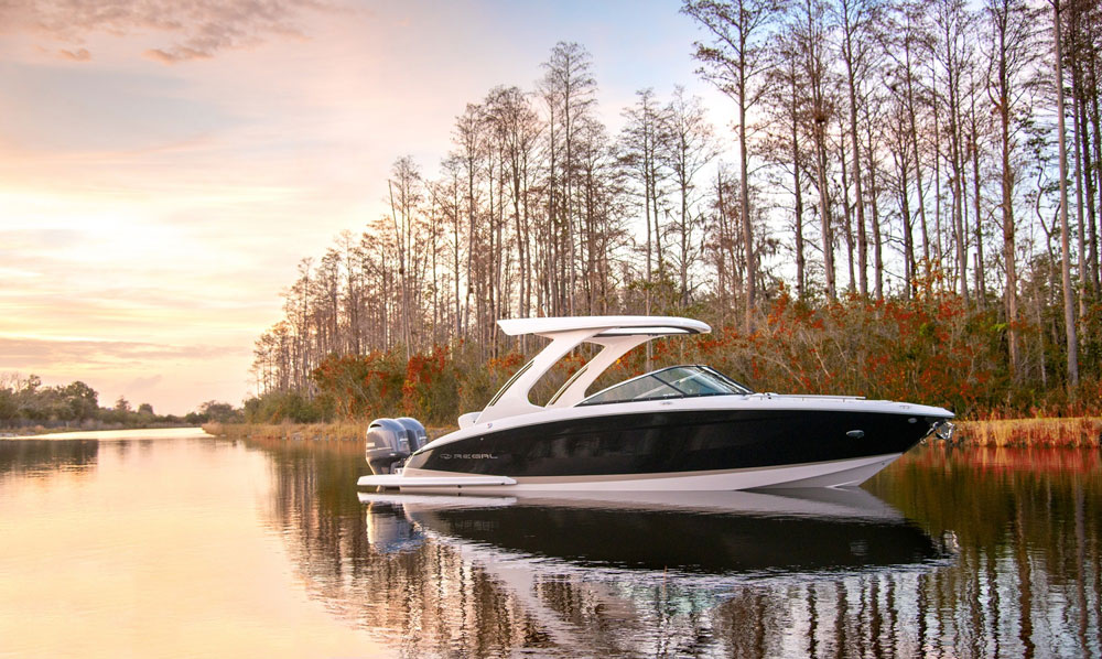 The Regal 29 OBX represents a serious departure from the norm for this builder, which is known for stern-drive boats and has been around since 1969.