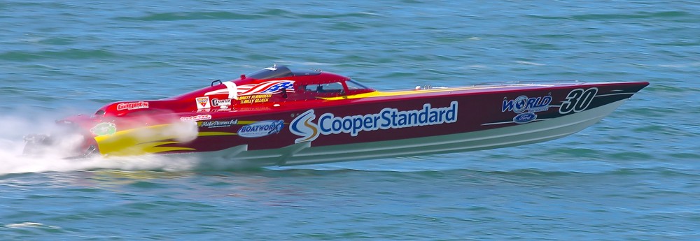 Offshore Powerboat Racing - boats.com
