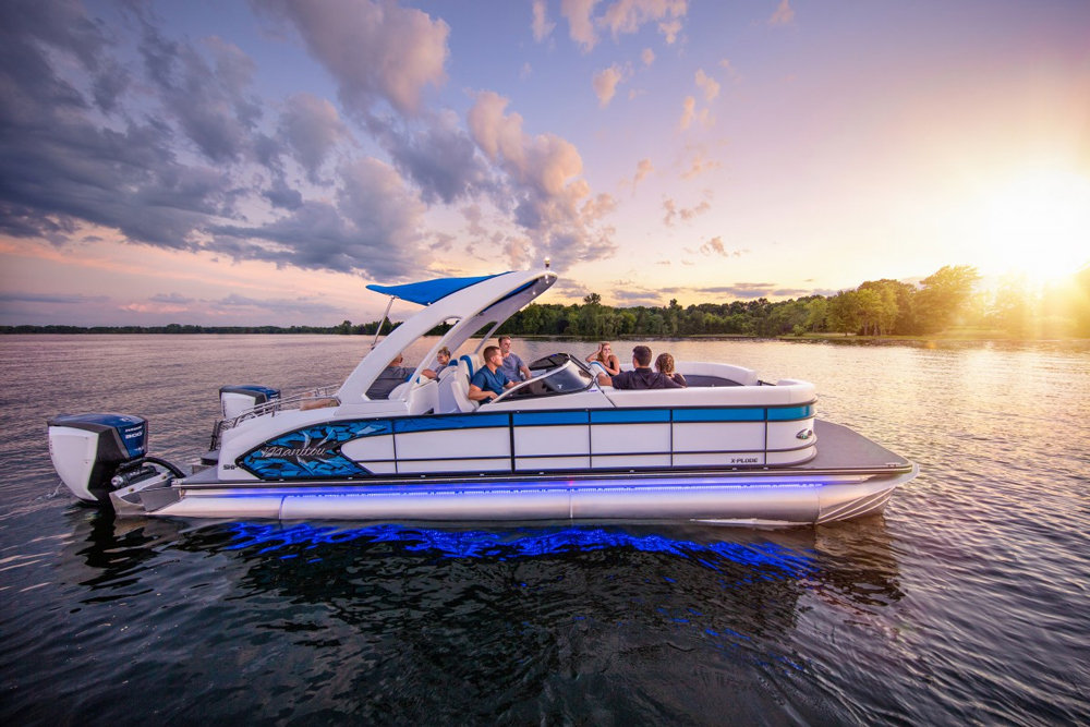 Pontoon Boats: The Ultimate Guide thumbnail
