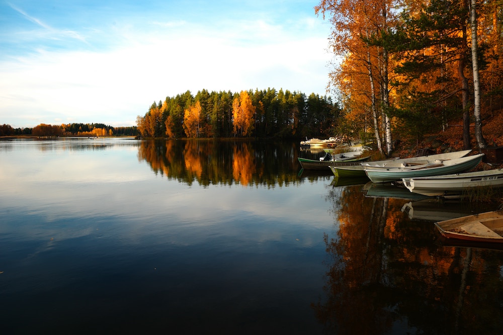 reasons we love fall boating