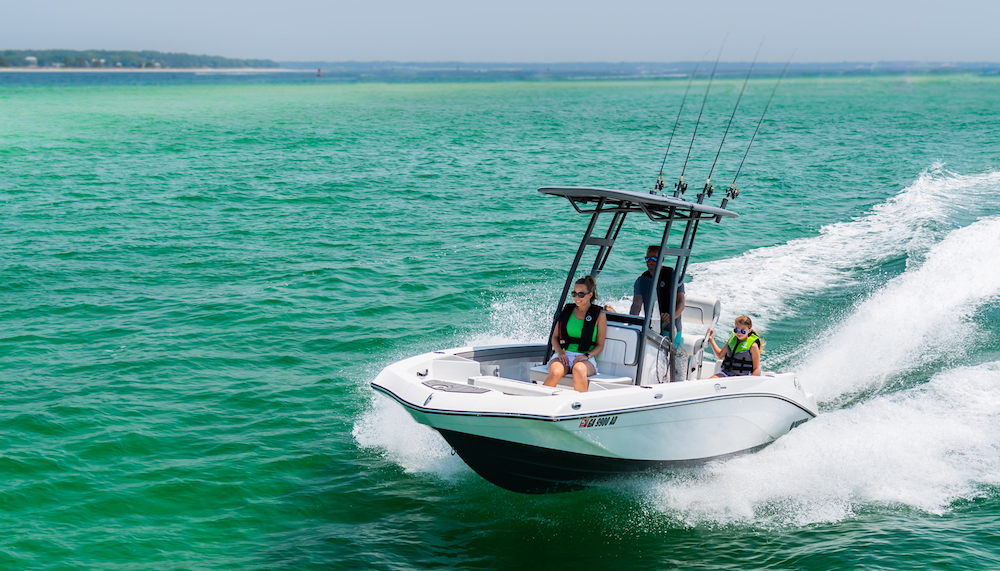 Yamaha 190 FSH Sport Review: Combining Jet Power with Center Console  Versatility 