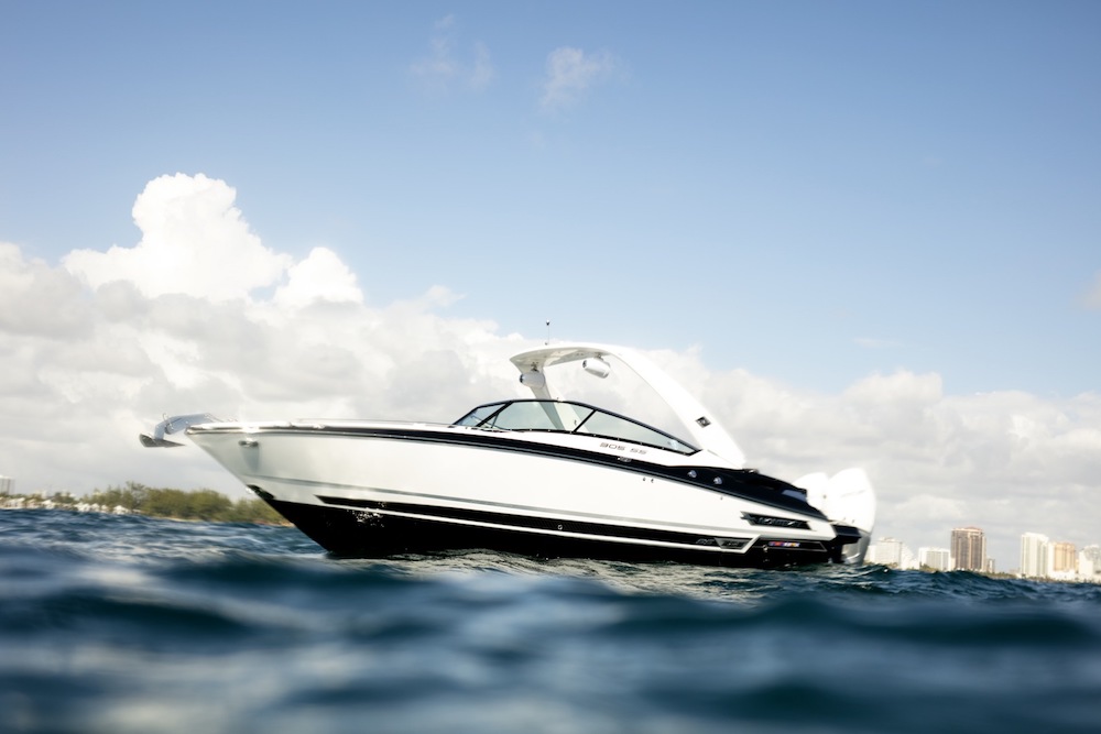 monterey 305ss
