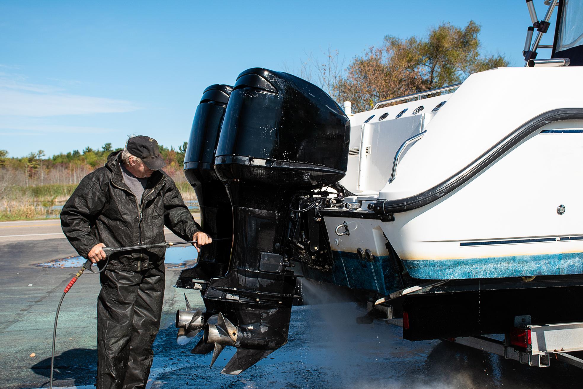 Winter Storage Tips for Outboard Motors