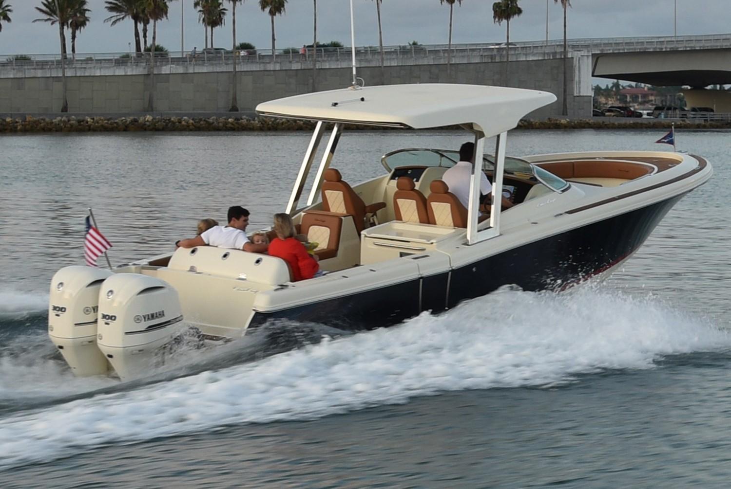 Chris Craft Calypso 30 Review: Best of Both Worlds thumbnail