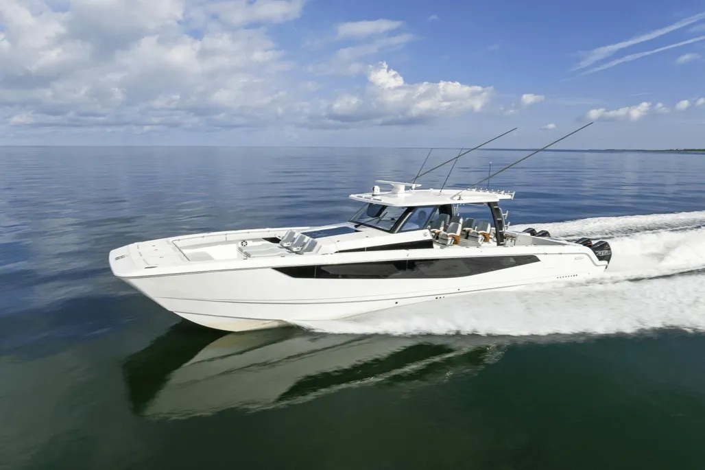 Aquila Molokai 47 Review