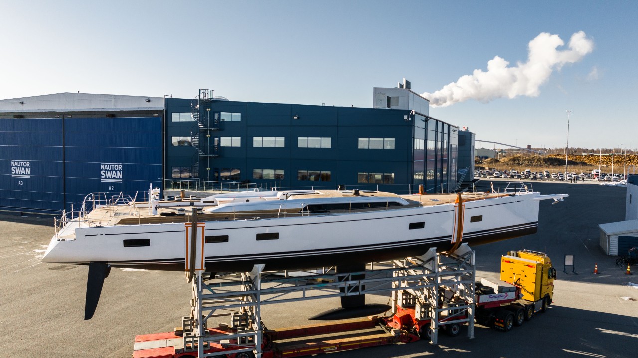 Bluewater Cruising: Swan 88 The First Hybrid Electric Propulsion Yacht By Nautor Swan