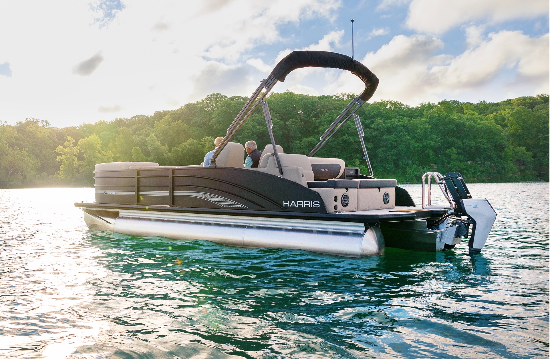 Harris Boats Launches Cruiser e-210 Electric Pontoon Boat thumbnail